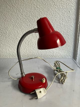 Lámpara de mesa regulable