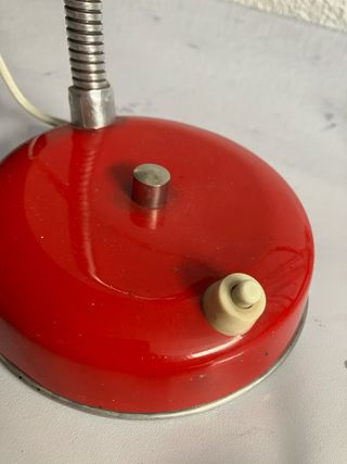 Lámpara de mesa regulable