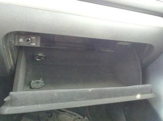 Guantera volkswagen golf vi (5k1) advance 120182