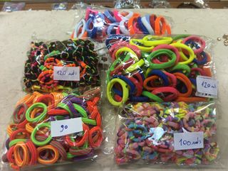 Lote 550 gomas para el pelo.