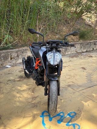 KTM DUKE 125