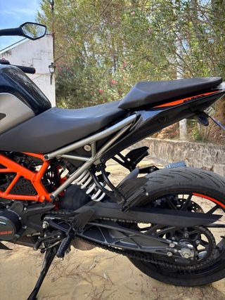 KTM DUKE 125