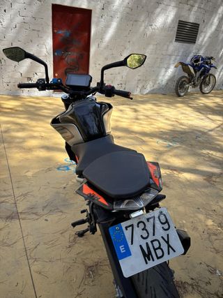 KTM DUKE 125