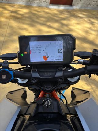 KTM DUKE 125
