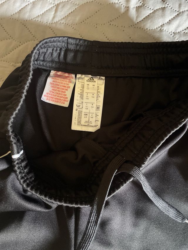 Pantalón chándal Adidas Talla 13-14