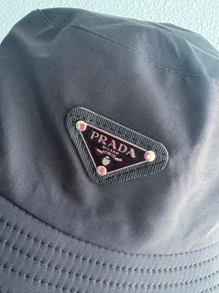 Gorro Prada Negro