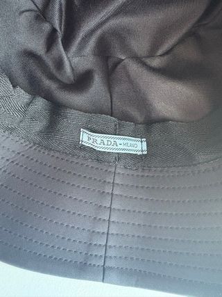 Gorro Prada Negro