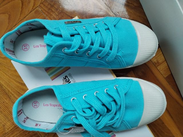 Nuevo. Zapatillas lona turquesa Les Tropéziennes T