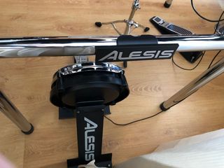  Electrónica Alesis DM10X