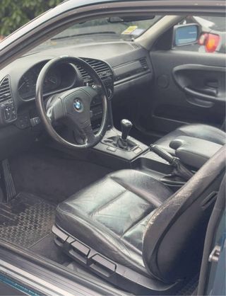 BMW e36 325i