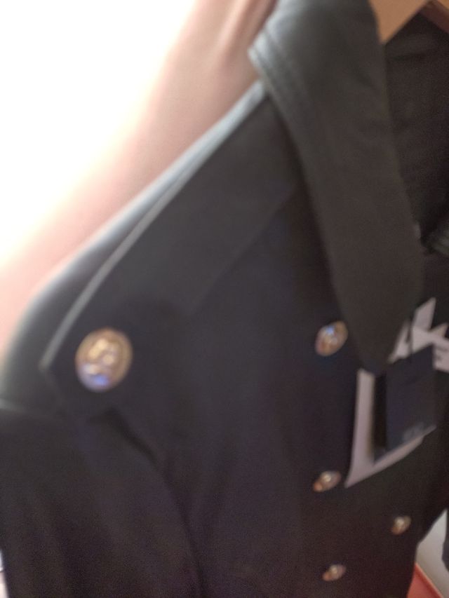 Chaqueta de piel negra nueva