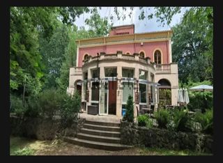 SE TRASPASA BAR / CAFETERÍA EN OLOT