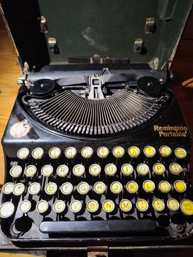 Máquina de escribir Remington Portable