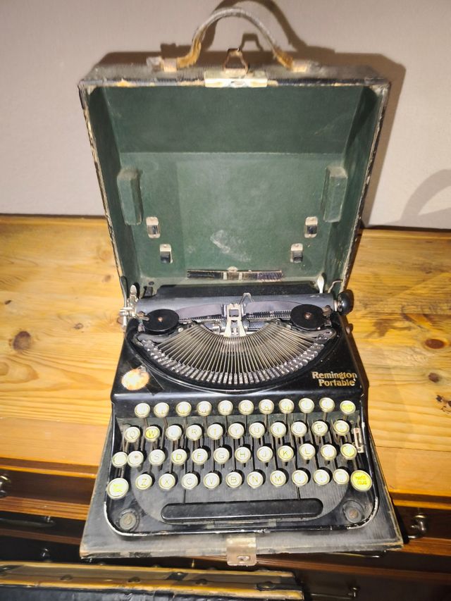 Máquina de escribir Remington Portable