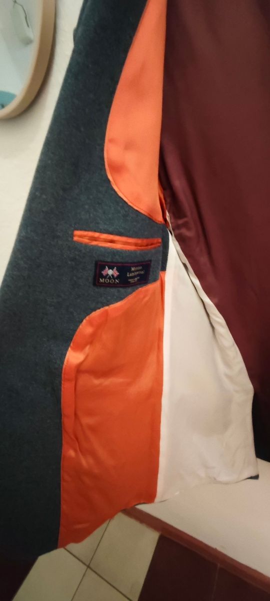 Chaqueta gris con coderas