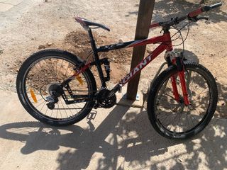 Bicicleta de montaña Giant XC 350 roja