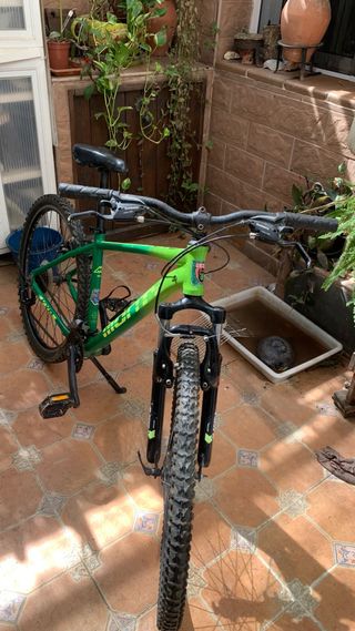 Bicicleta de Montaña Verde