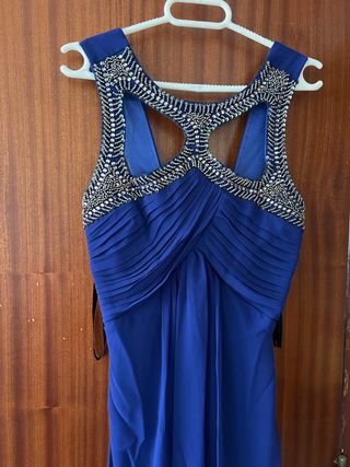 Vestido de fiesta azul con pedrería