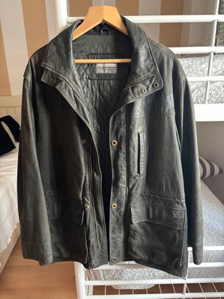 Chaqueta de cuero verde Zara