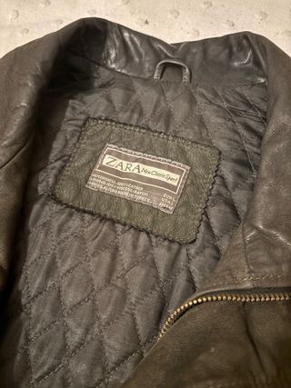 Chaqueta de cuero verde Zara