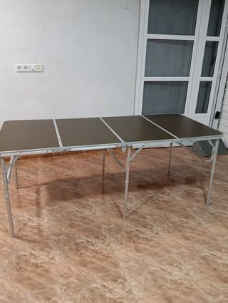 Mesa plegable camping metal y plástico