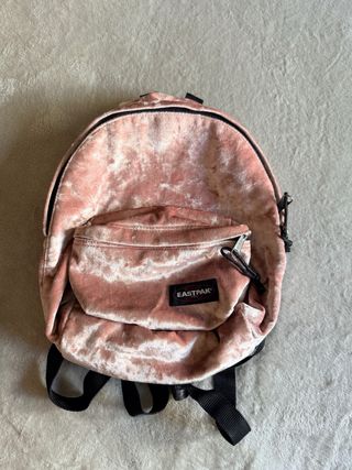 Mochila Eastpak pequeña rosa terciopelo