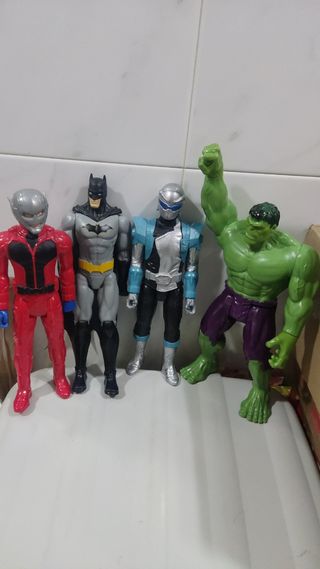Figuras Superhéroes y Power Ranger 30cm