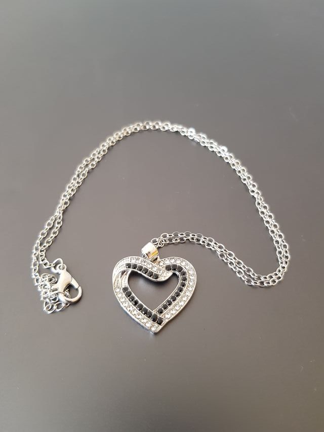 Collar Dije de Corazón con Circonitas brillantes