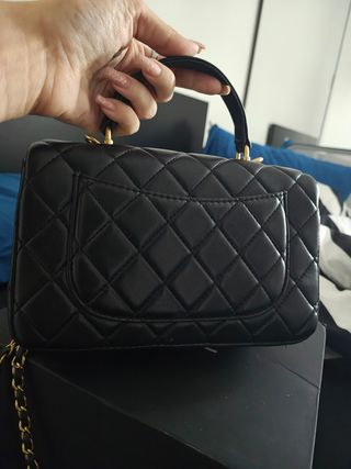 Borsa Chanel Pelle Nera Dettagli Oro