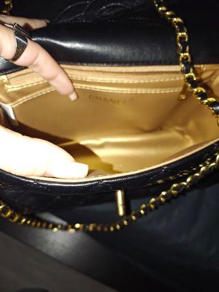 Borsa Chanel Pelle Nera Dettagli Oro
