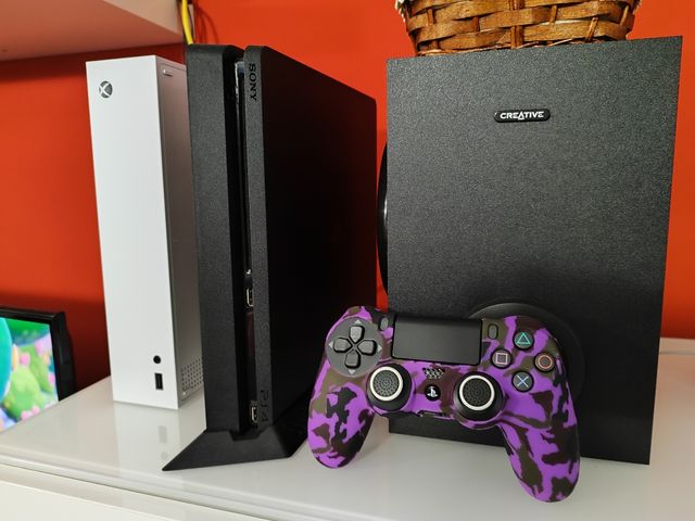 PS4 Slim 2 años garantía como nueva