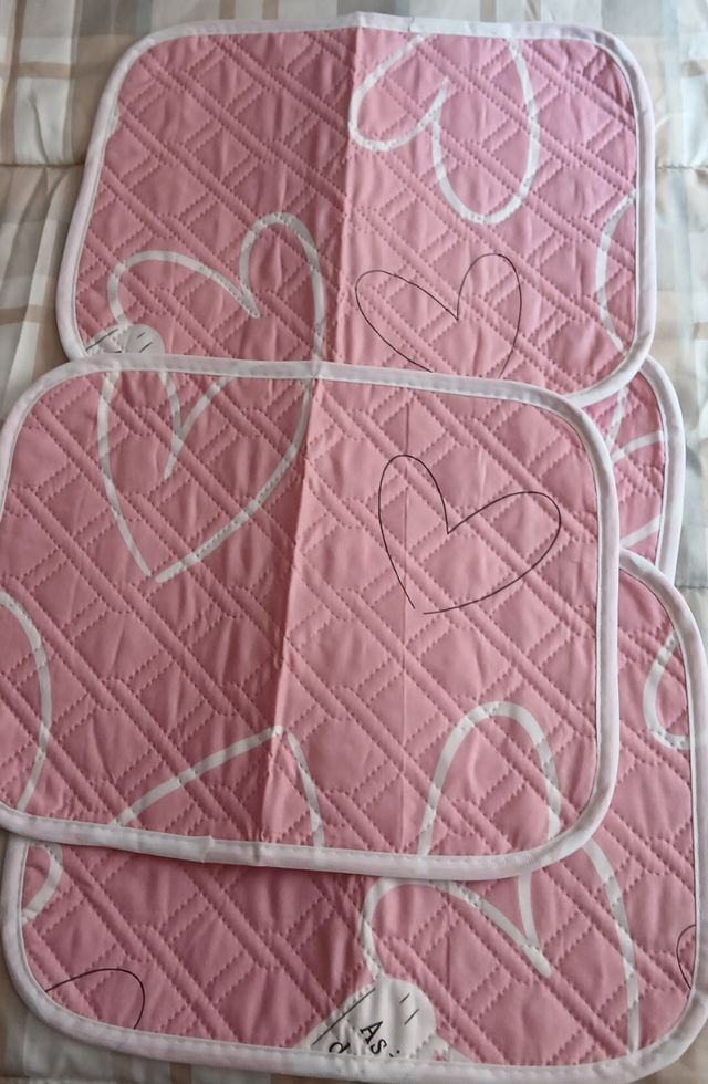4 Salvamanteles Corazones Rosa nuevos sin estrenar