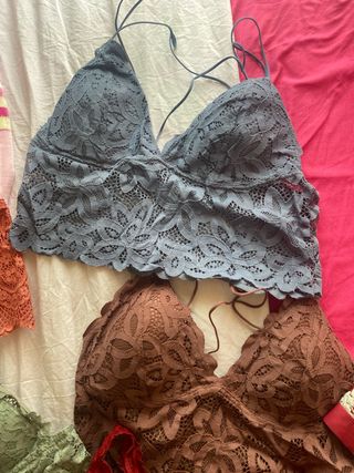 Tops de encaje estilo bralette 