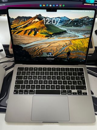 MacBook Air 13 M3 Gris Espacial