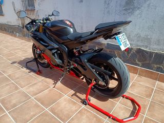 Yamaha YZF R6 R