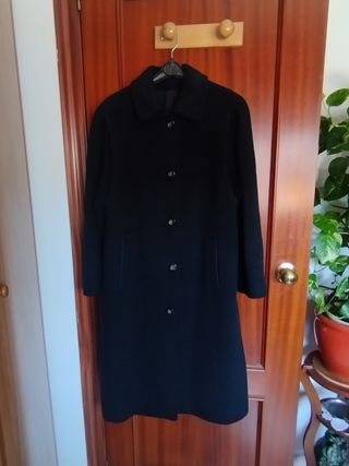 Abrigo de paño negro-Lana