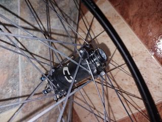 Rueda delantera Mtb 29 evo a 25 boost.