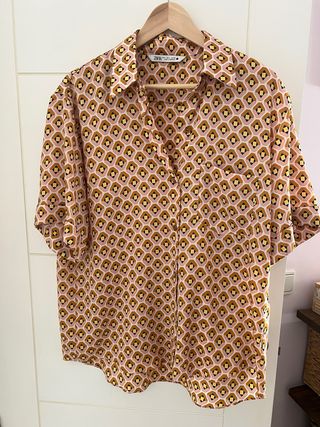 Camisa Zara manga corta estampado geométrico