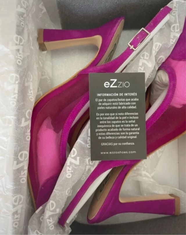 Zapatos de tacón Ezzio color buganvilla.