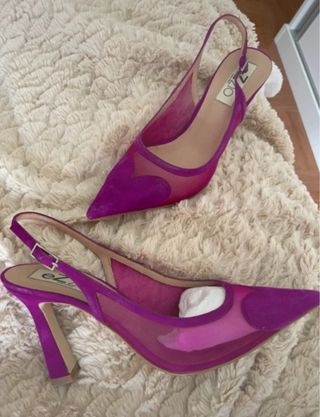 Zapatos de tacón Ezzio color buganvilla.