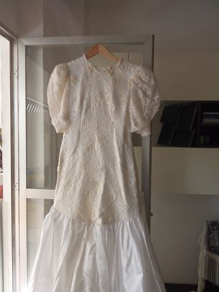Vestido de Novia con Complementos