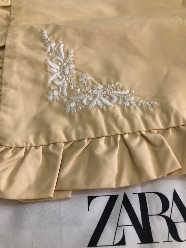 Fundas Cojín Bordadas Zara Home Amarillas