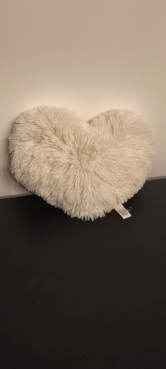 Cuscino a forma di cuore Primark