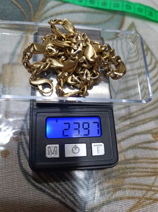 Collana in oro 18k con pendente croce