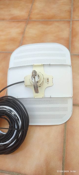 Antena Ubiquiti Largo Alcance Inalámbr. con cable 