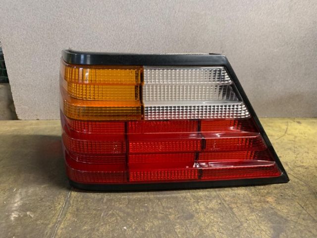 Pilotos Traseros Mercedes W124