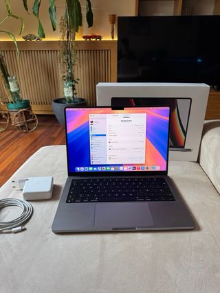 MacBook Pro 14” 2022 
