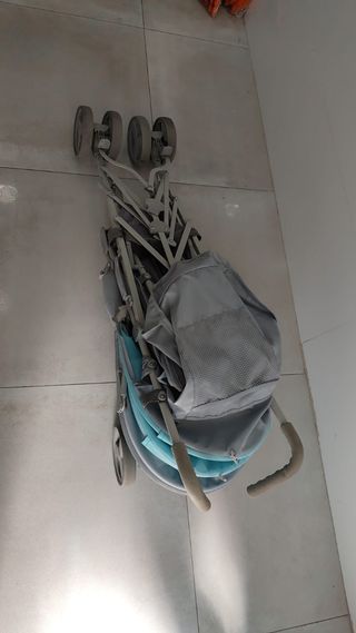 Silla de paseo/carro niño/niña marca Lionelo