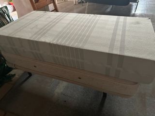 se vende colcho de gama alta de 90 muy gordo