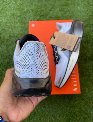 Nike Air Zoom Pegasus 41 PRM Oro Blanco